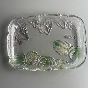 EUC Mikasa Leaf Design Etched Platter
